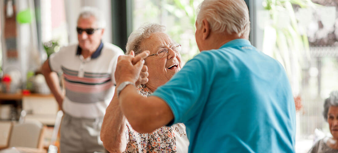 Cuidado y asistencia de personas mayores